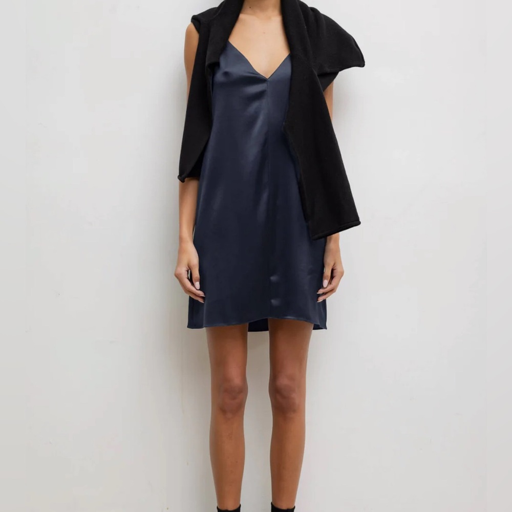 LESET Barb V mini dress in midnight